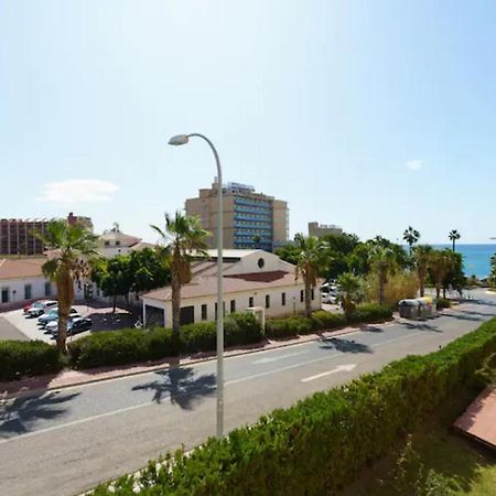 Spacious Beachfront Flat With Sea Views And Private Indoor Parking Беналмадена Екстериор снимка